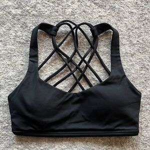 Lululemon free to be wild bra